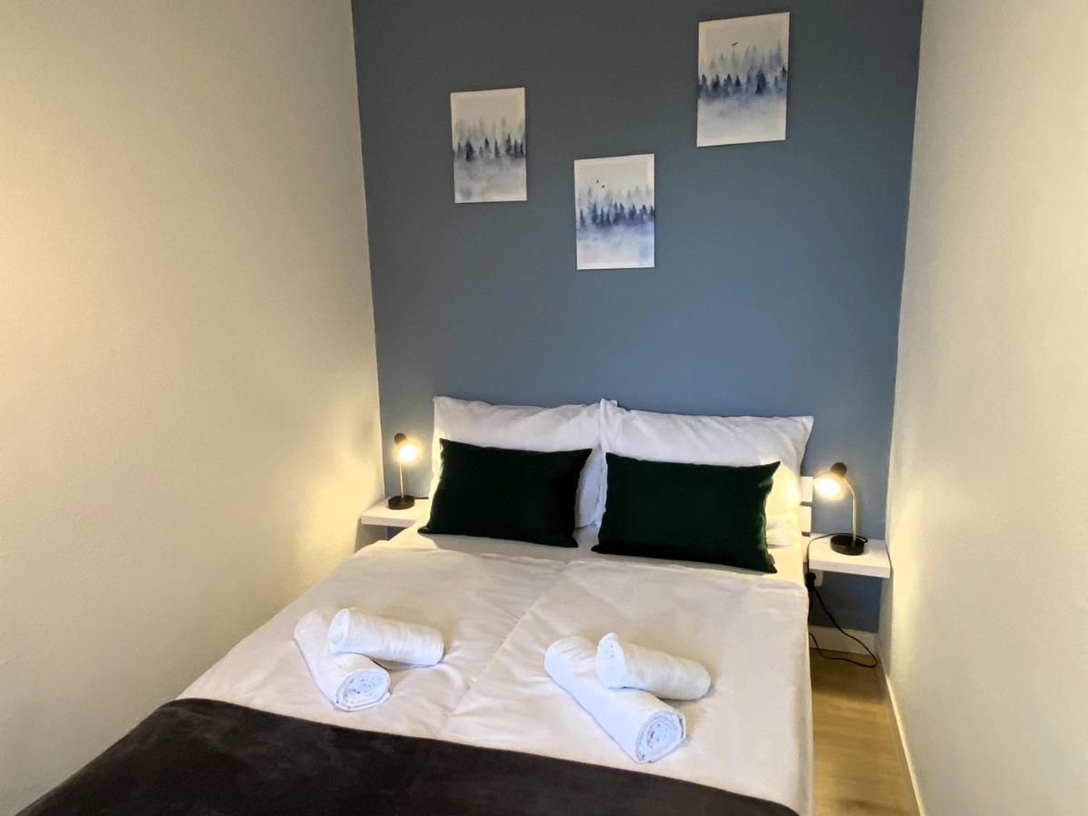 Modernes Apartment In City-Naehe เฟลนส์บวร์ก ภายนอก รูปภาพ