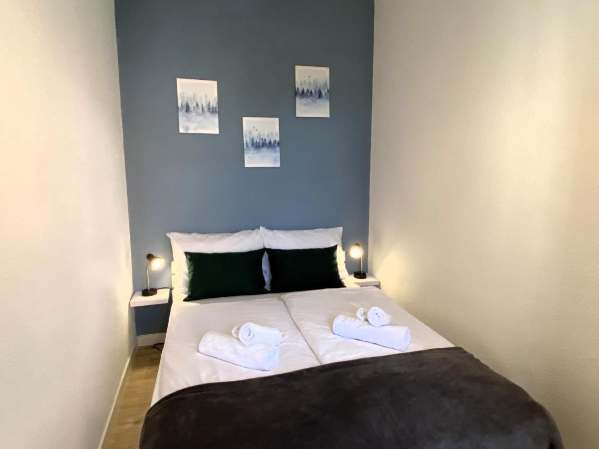 Modernes Apartment In City-Naehe เฟลนส์บวร์ก ภายนอก รูปภาพ