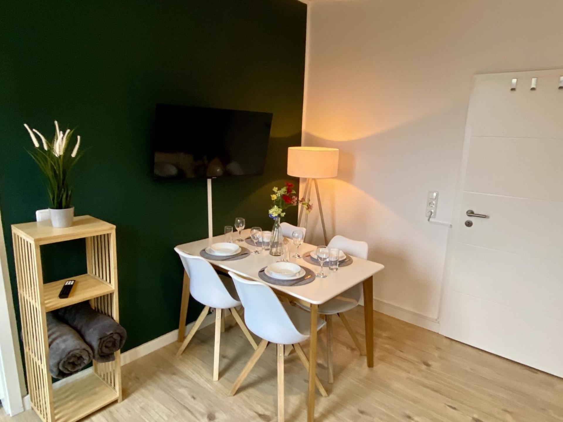 Modernes Apartment In City-Naehe เฟลนส์บวร์ก ภายนอก รูปภาพ