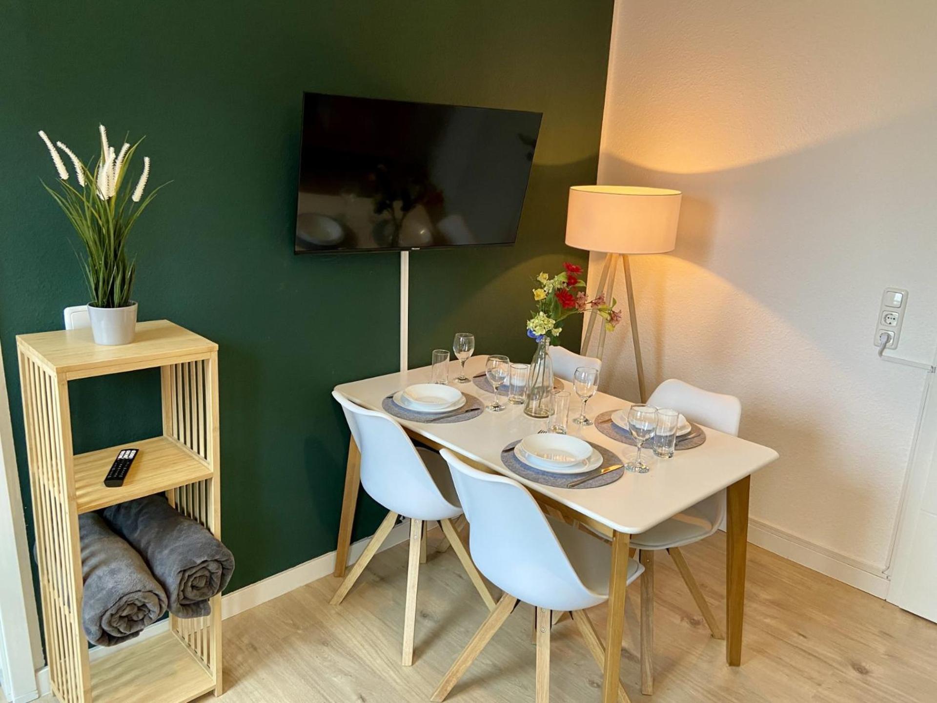Modernes Apartment In City-Naehe เฟลนส์บวร์ก ภายนอก รูปภาพ