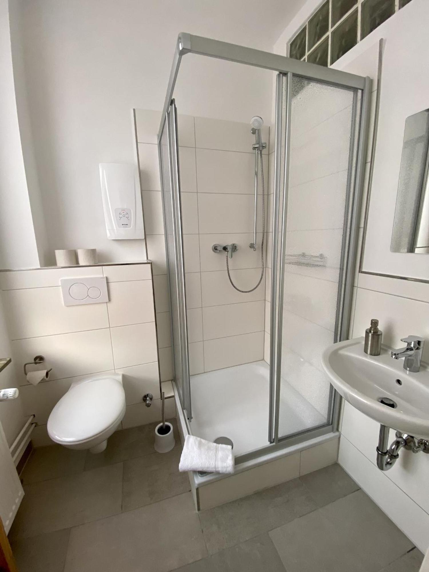 Modernes Apartment In City-Naehe เฟลนส์บวร์ก ภายนอก รูปภาพ