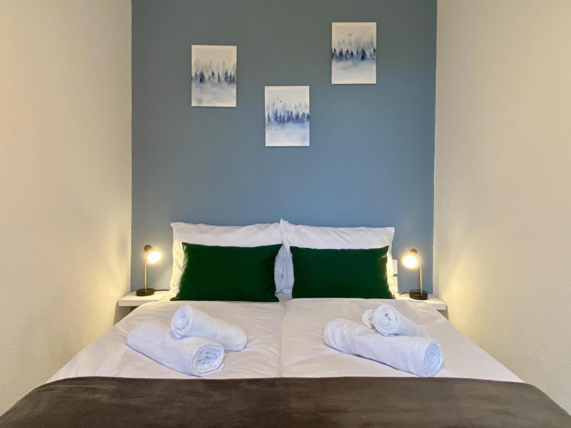 Modernes Apartment In City-Naehe เฟลนส์บวร์ก ภายนอก รูปภาพ