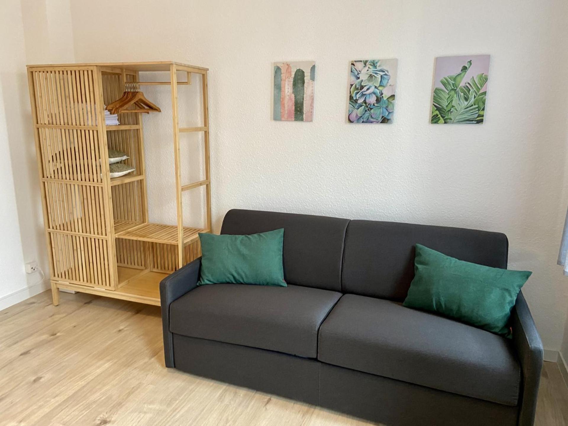 Modernes Apartment In City-Naehe เฟลนส์บวร์ก ภายนอก รูปภาพ